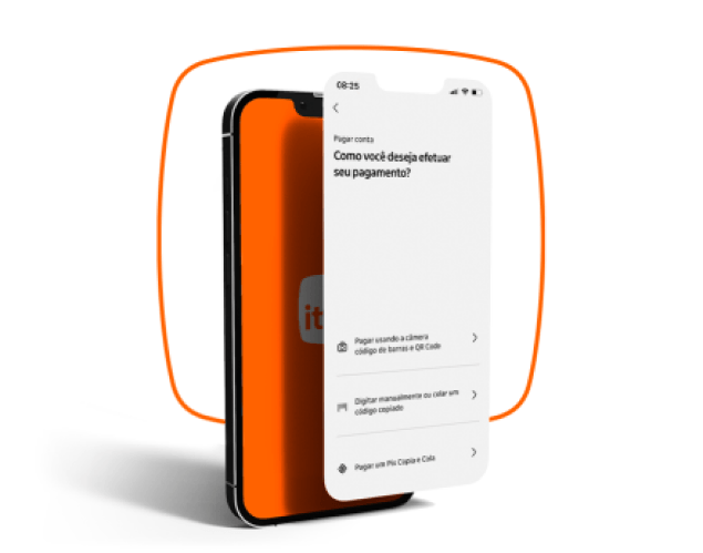 Celular com aplicativo do Itaú aberto na tela de seleção de método de pagamento